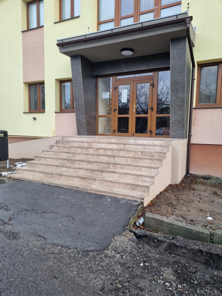 Rekonštrukcia vstupu do&nbsp;budovy KD/OÚ